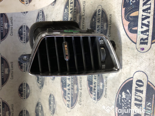 Grila ventilatie centrala dreapta Chevrolet Captiva 2012