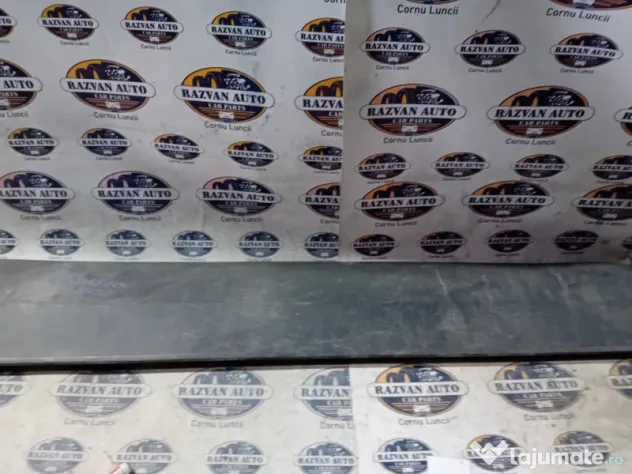 Bandou usa stanga fata Ford Kuga 2014