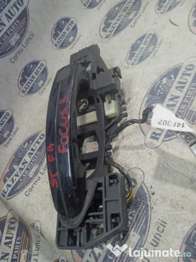 Maner exterior stanga fata Ford Focus 3 2012