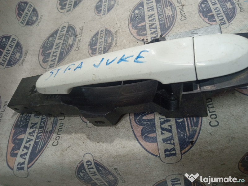 Maner exterior stanga fata Nissan Juke 2011