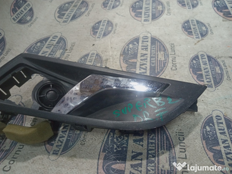 Maner interior dreapta fata Skoda Superb 2 2010