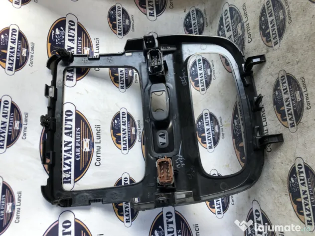 Rama Cd player Dacia Duster 2013