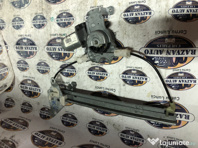 Macara geam dreapta spate Nissan Qashqai 2008