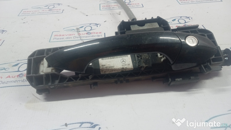 Maner exterior dreapta fata Mercedes A-Class 2014