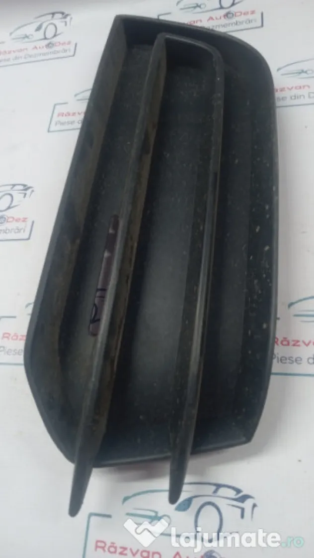 Grila proiector dreapta Audi A1 2012