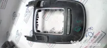 Consola centrala Audi Q5 2010