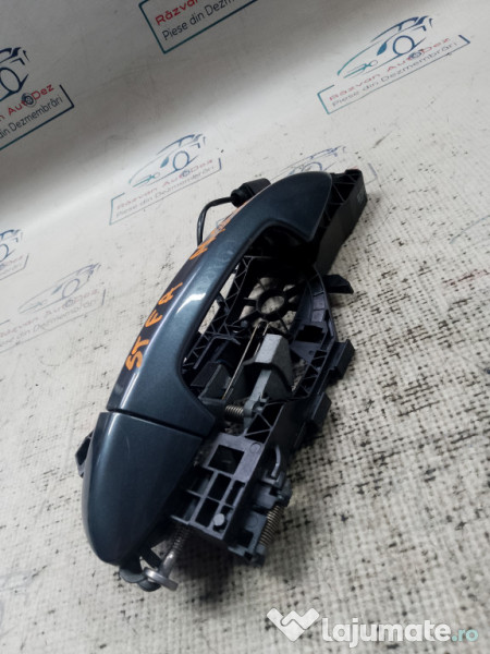 Maner exterior stanga fata Volkswagen Passat CC 2011