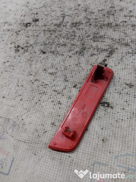 Catadioptru reflectorizant dreapta Dacia Duster 2014