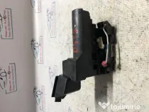 Broasca dreapta fata Dacia Duster 2013