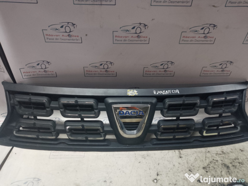 Grila bara fata Dacia Duster 2019