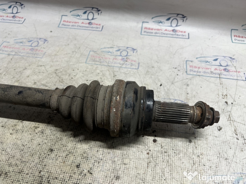 Planetara stanga spate BMW Seria 5 F10 2011