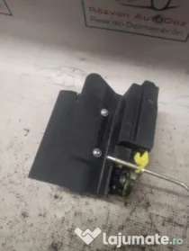 Broasca stanga spate Dacia Duster 2019