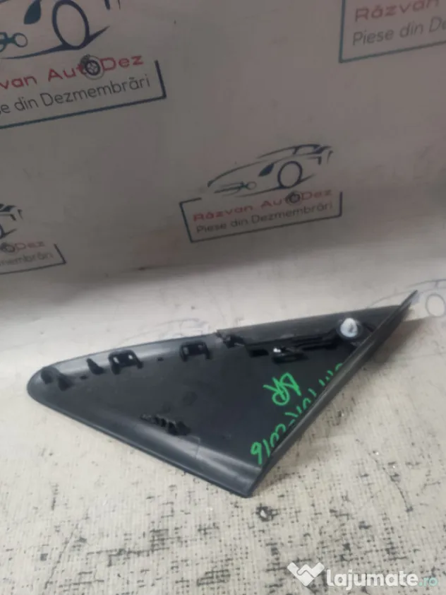 Ornament aripa dreapta fata Renault Captur 0.9 Benzina 2016