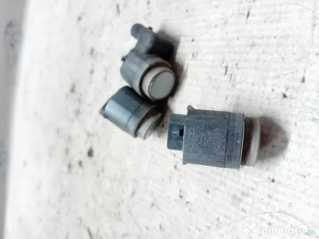 Senzor parcare spate Audi A4 B8 2013