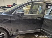 Usa stanga fata Nissan Qashqai 2015