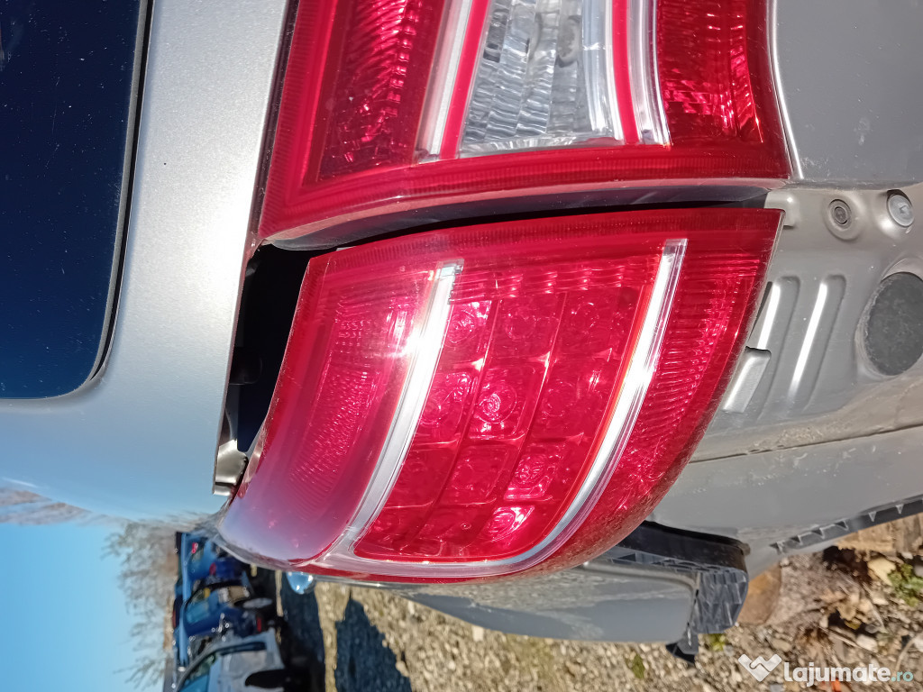 Stop stanga aripa Kia Sportage 2012
