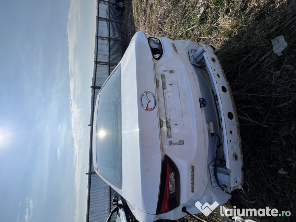 Hayon Mazda 6 Berlina 2014