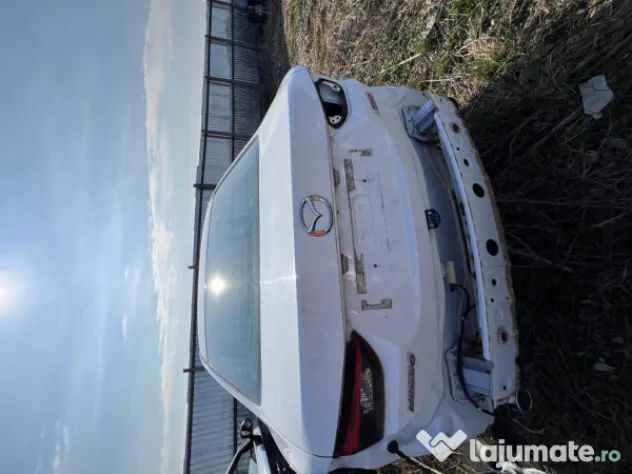 Hayon Mazda 6 Berlina 2014