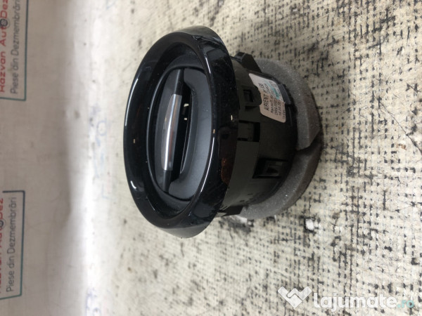 Grila ventilatie stanga Renault Clio 4 2016