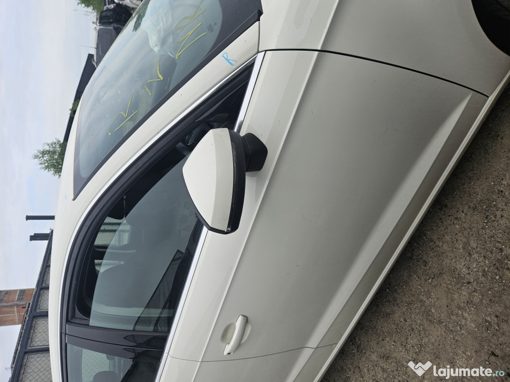 Usa dreapta fata Audi A3 8V Hatchback 2015