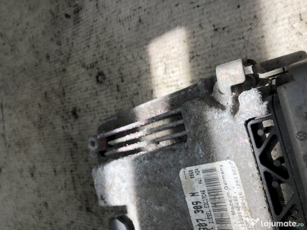 Calculator motor Volkswagen Passat CC 2015