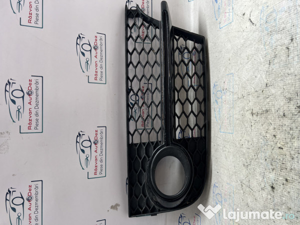 Grila proiector dreapta Audi TT 2014