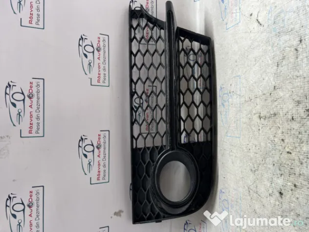 Grila proiector dreapta Audi TT 2014
