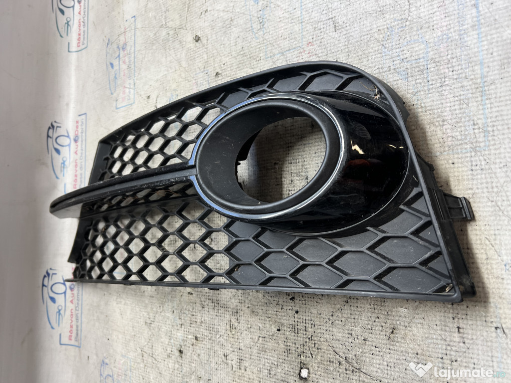 Grila proiector dreapta Audi TT 2014