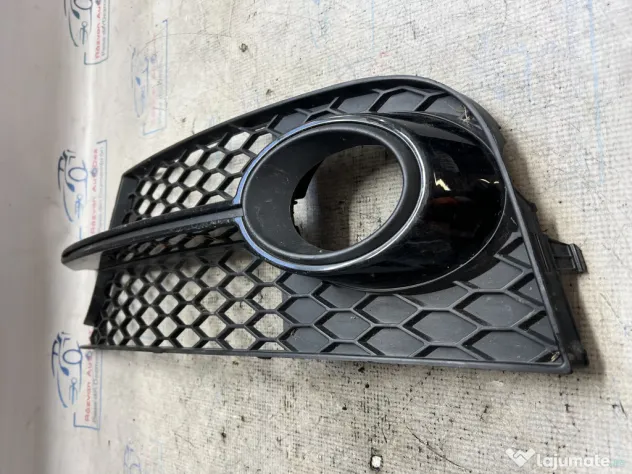 Grila proiector dreapta Audi TT 2014