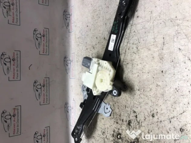 Macara geam stanga fata Nissan Qashqai 2016
