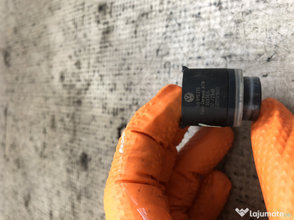 Senzori parcare spate Volkswagen Passat B7 2012