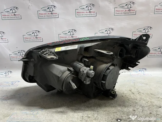 Far dreapta Nissan Qashqai 2012