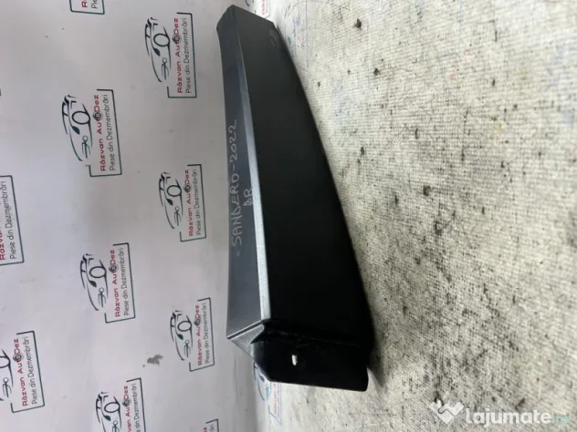 Ornament Stalp Central Dreapta Dacia Sandero 2022