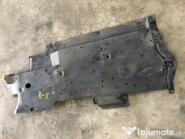 Scut lateral stanga Mazda 6 2018