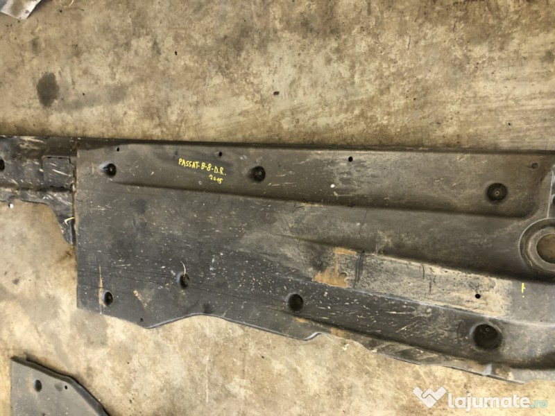 Scut lateral dreapta Volkswagen Passat B8 2015