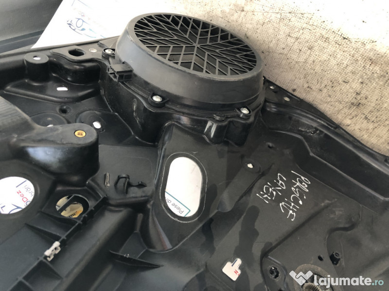 Macara geam stanga fata Porsche Cayenne 2012