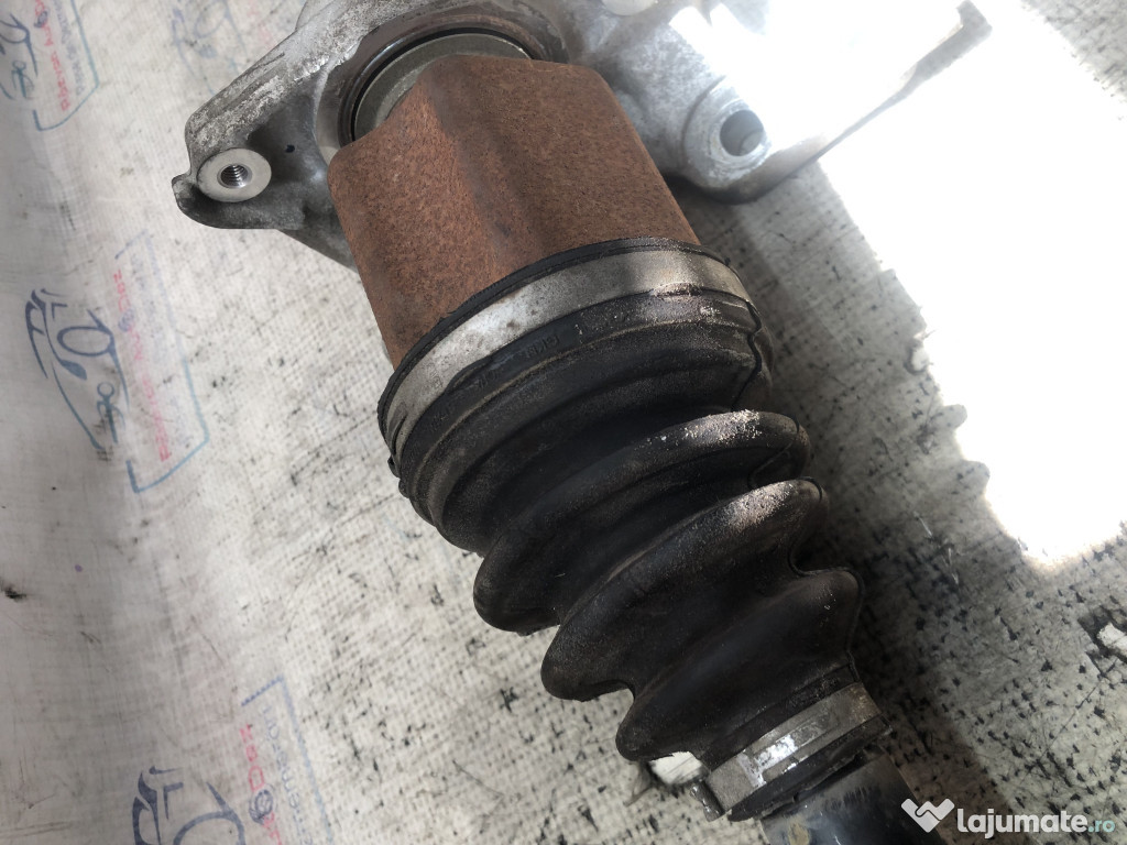 Planetara dreapta fata Nissan Qashqai 1.2 Benzina 2016