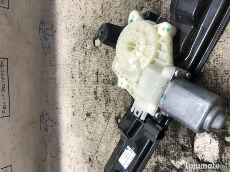 Macara geam stanga spate Ford Ecosport 2015