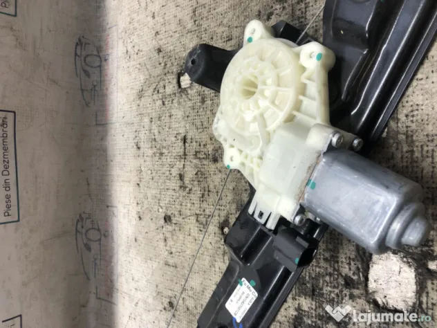 Macara geam stanga spate Ford Ecosport 2015