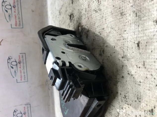 Broasca stanga fata BMW 320 F30 2012