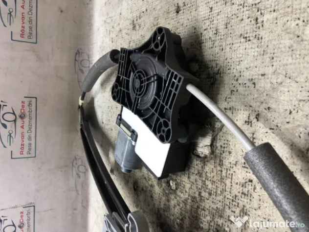 Macara geam dreapta spate Skoda Superb 3 2016