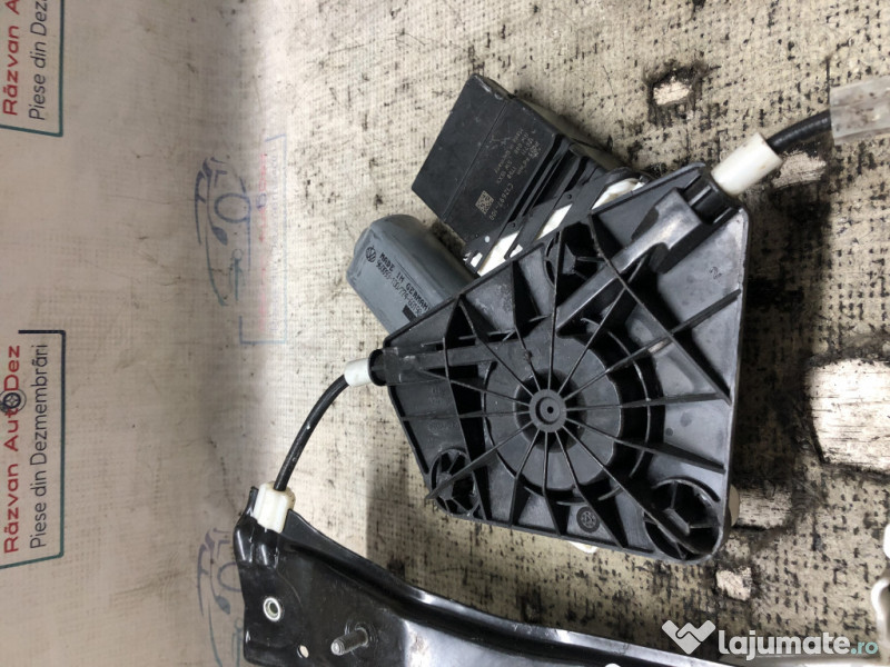 Macara geam stanga spate Volkswagen Jetta 2012
