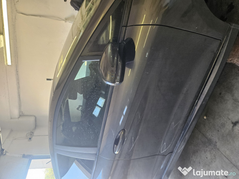 Usa dreapta fata Ford Fiesta Hatchback 2020
