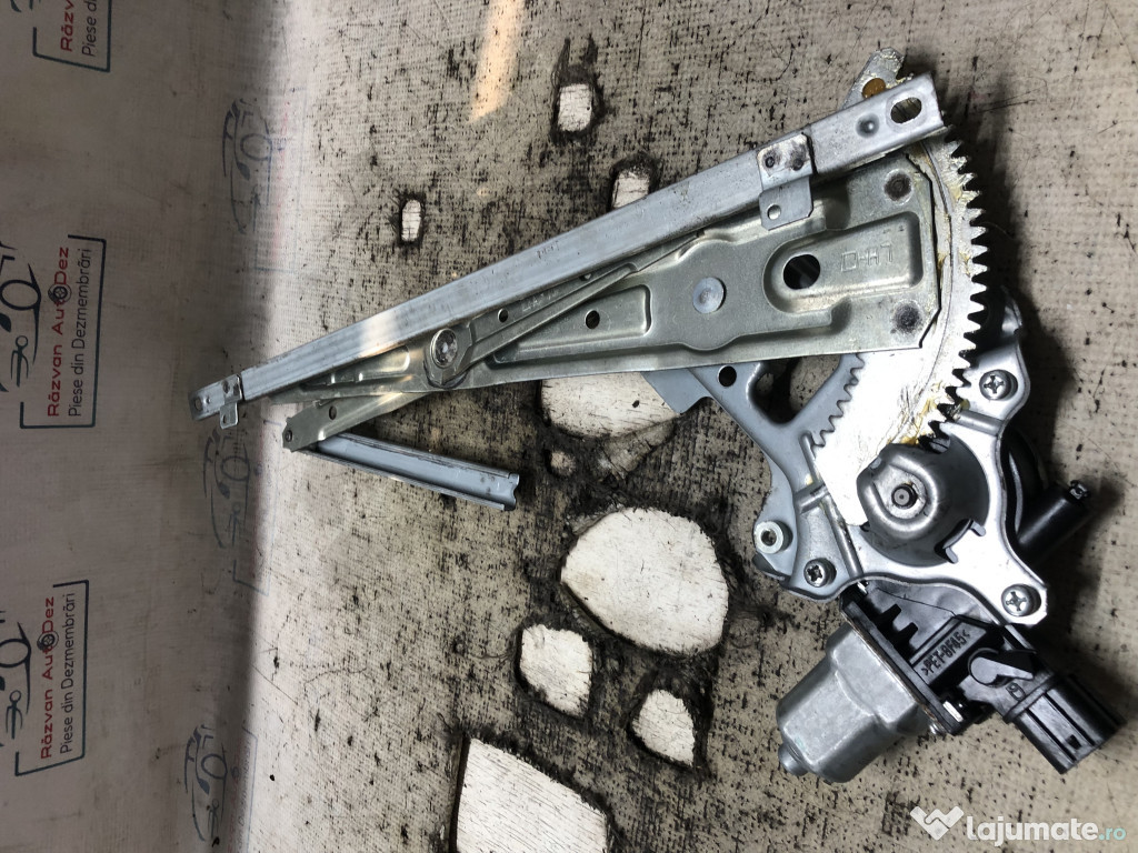 Macara geam stanga fata Mitsubishi Lancer 2010