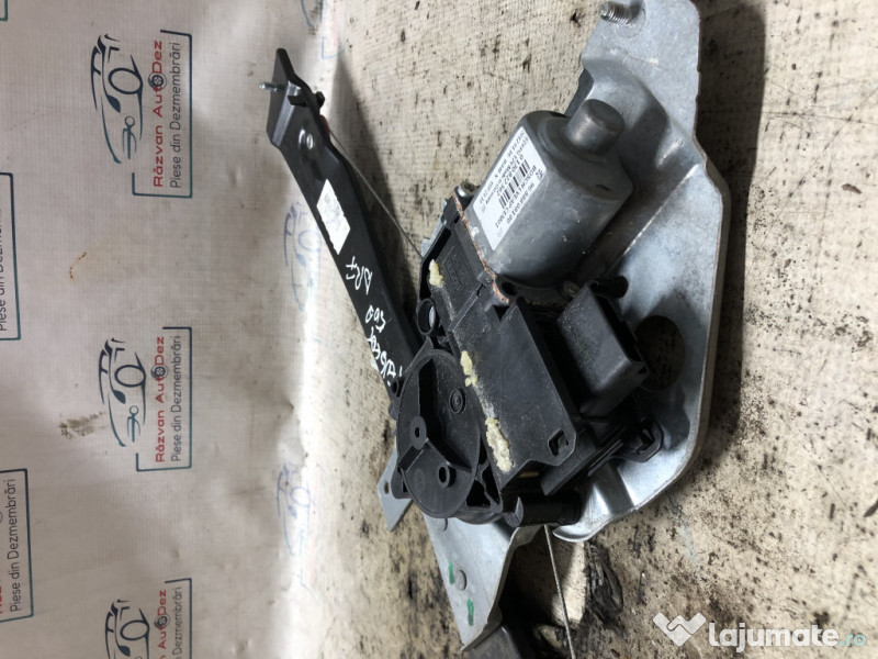 Macara geam dreapta fata Peugeot 508 2017