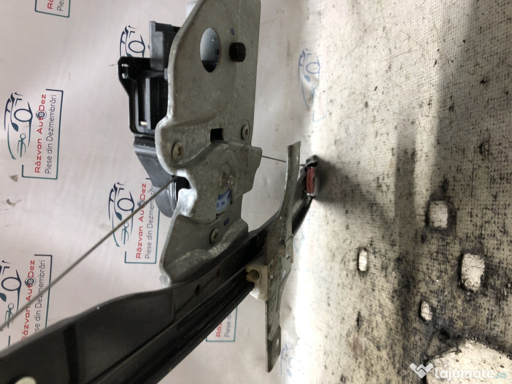 Macara geam dreapta fata Peugeot 508 2017