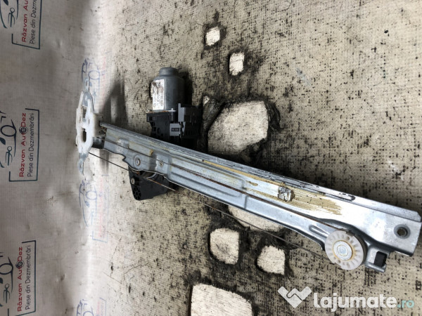 Macara geam dreapta fata Citroen DS4 2013