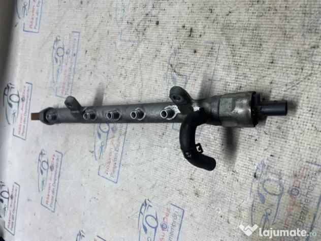 Rampa plus injectoare Volkswagen Golf 6 1.6 2010