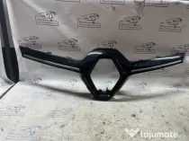Grila bara fata Renault Kadjar 2016