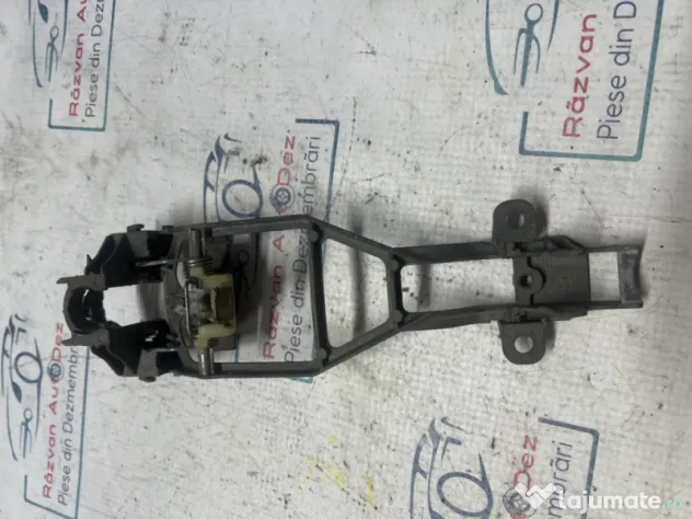 Suport maner exterior fata dreapta Volkswagen Touareg 2005